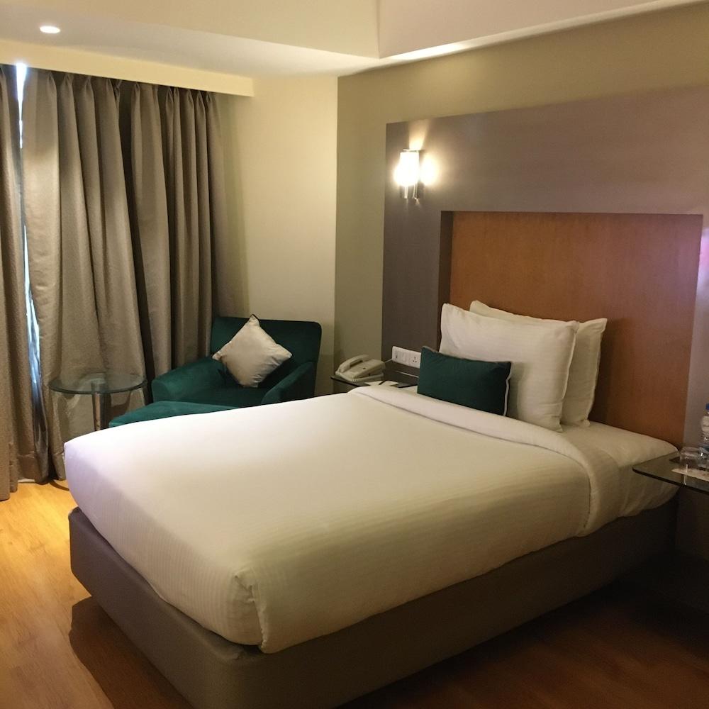 The Golkonda Hotel Хайдарабад Экстерьер фото